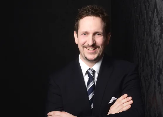 Dr. Matthias Gottlieb, Gründer von GoITSystems, bei der Forschungsarbeit